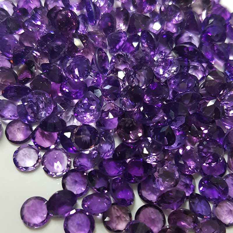 Loose 4 mm Round Amethyst Melee (Calibrated) - AM3097rd-melee.jpg