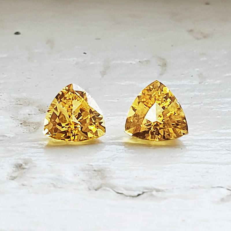 Loose Pair of Fancy Yellow Sapphire Trillions - 5 mm Yellow Trillion Sapphire Pair - YSpr5028tril112.jpg