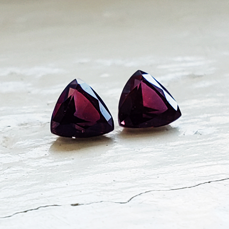 Loose Matched Pair of Red Wine Sapphire Trillions - Plum Purple Sapphire Trillion Pair - FSpr9828tril95.jpg